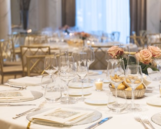 table arrangement in a room