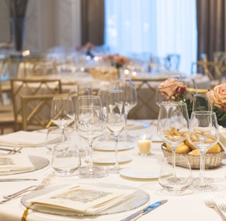 table arrangement in a room