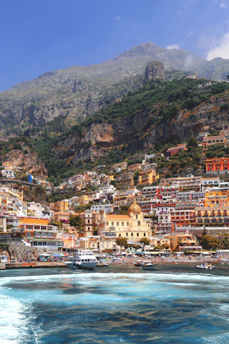 Plan the perfect 2‑day Amalfi Coast weekend itinerary with viewpoints, villages, and simple routes d