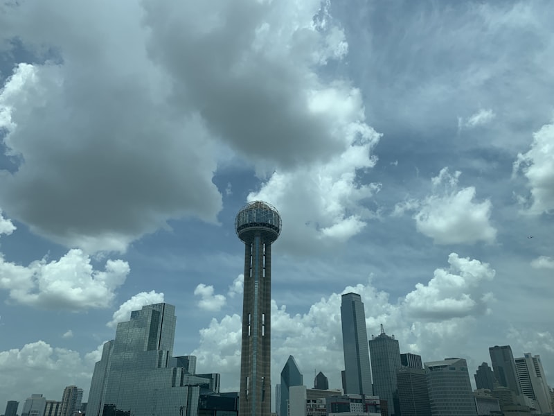 Dallas Reunion Tower and skyline at dusk