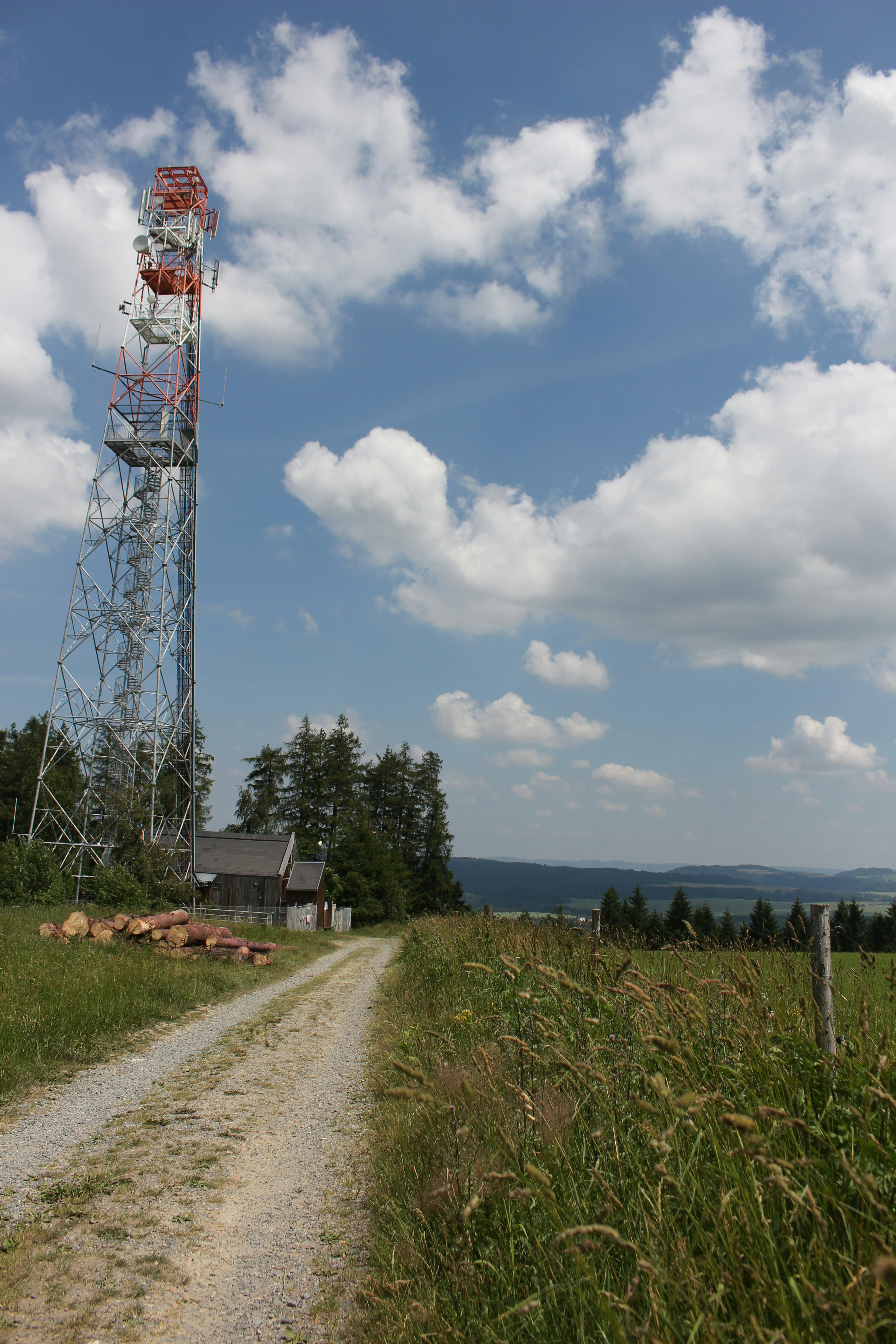 Three Best Internet Options for Rural Areas