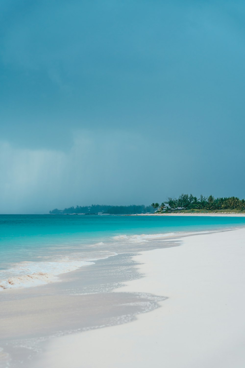 Plage du rivage blanc