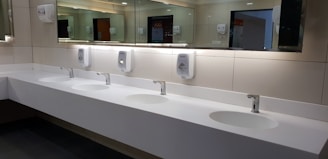 washroom cleaning services