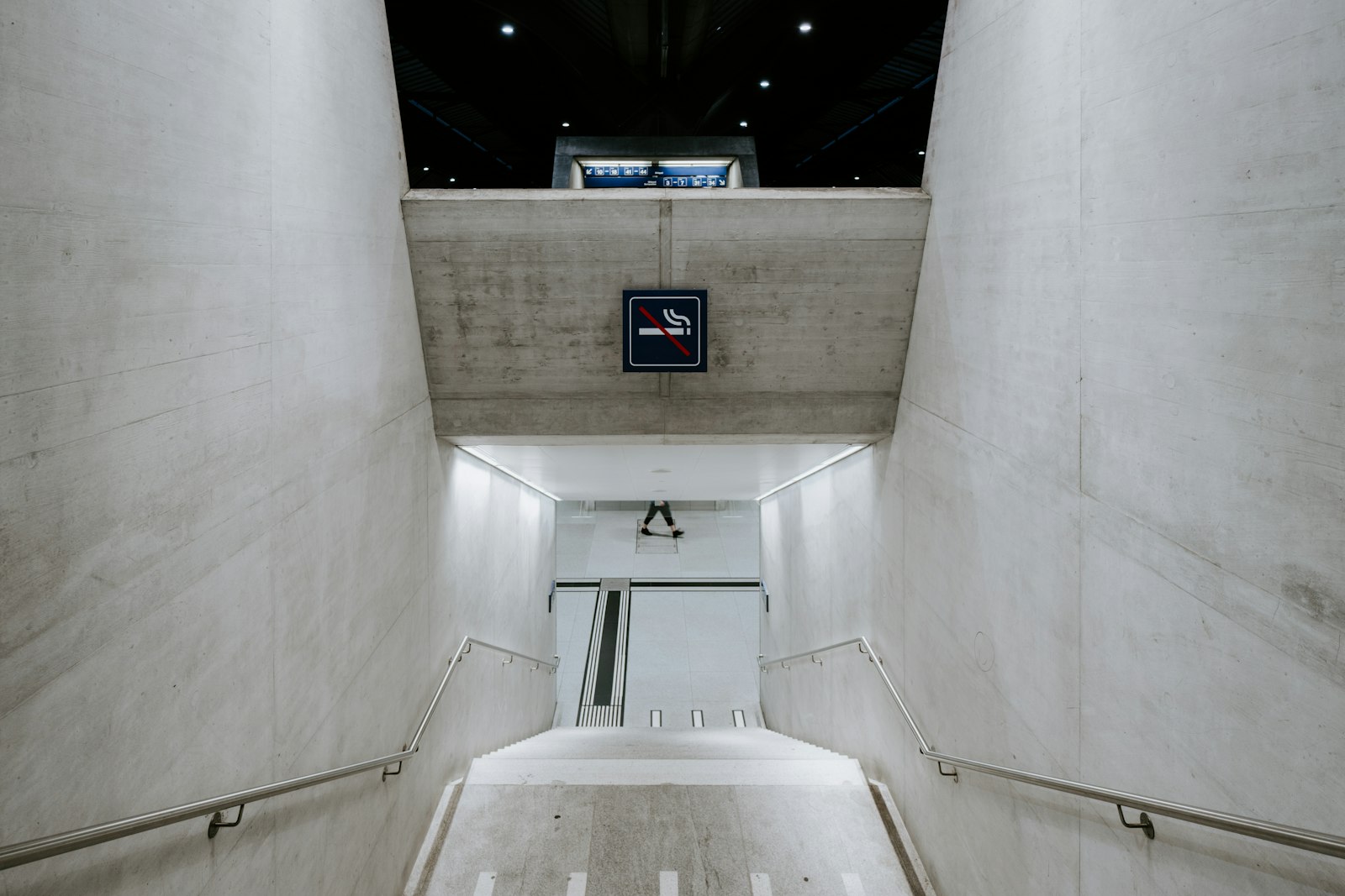 Sony FE 12-24mm F4 G sample photo. Flight of stairs photography