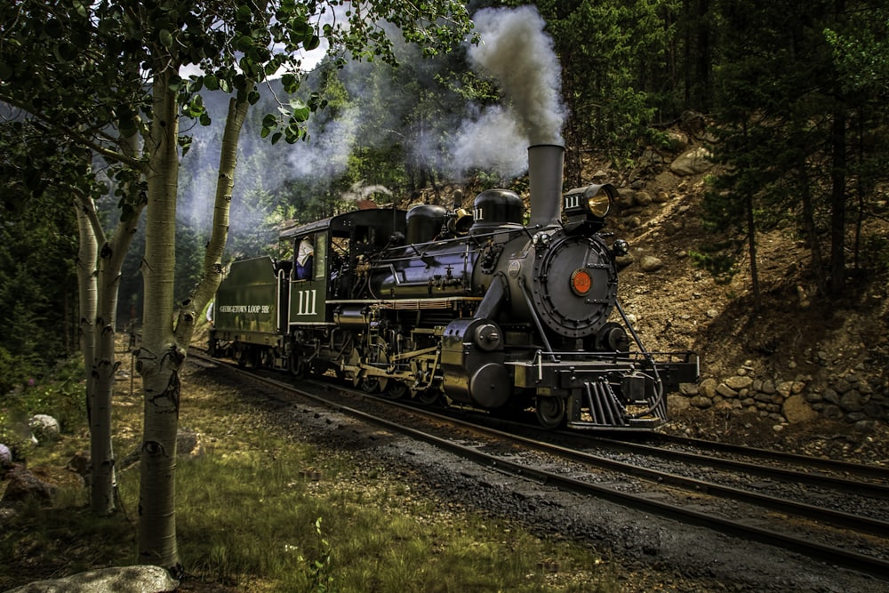 close-up photo of traveling train during daytime