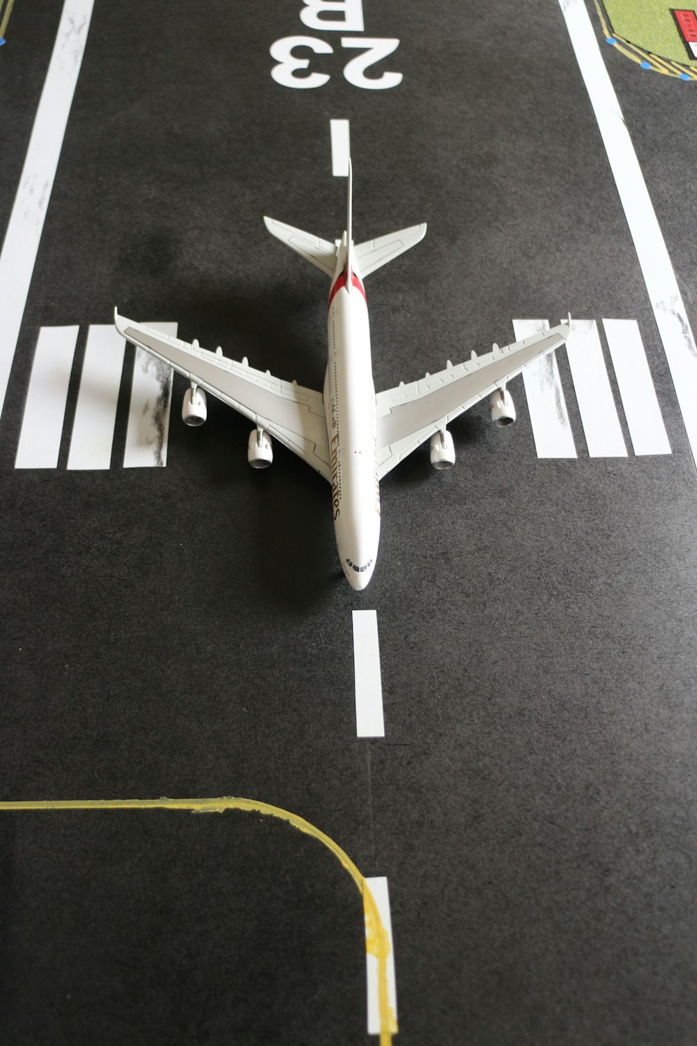 white airliner scale model