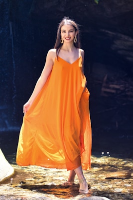 মহিলা পোশাক