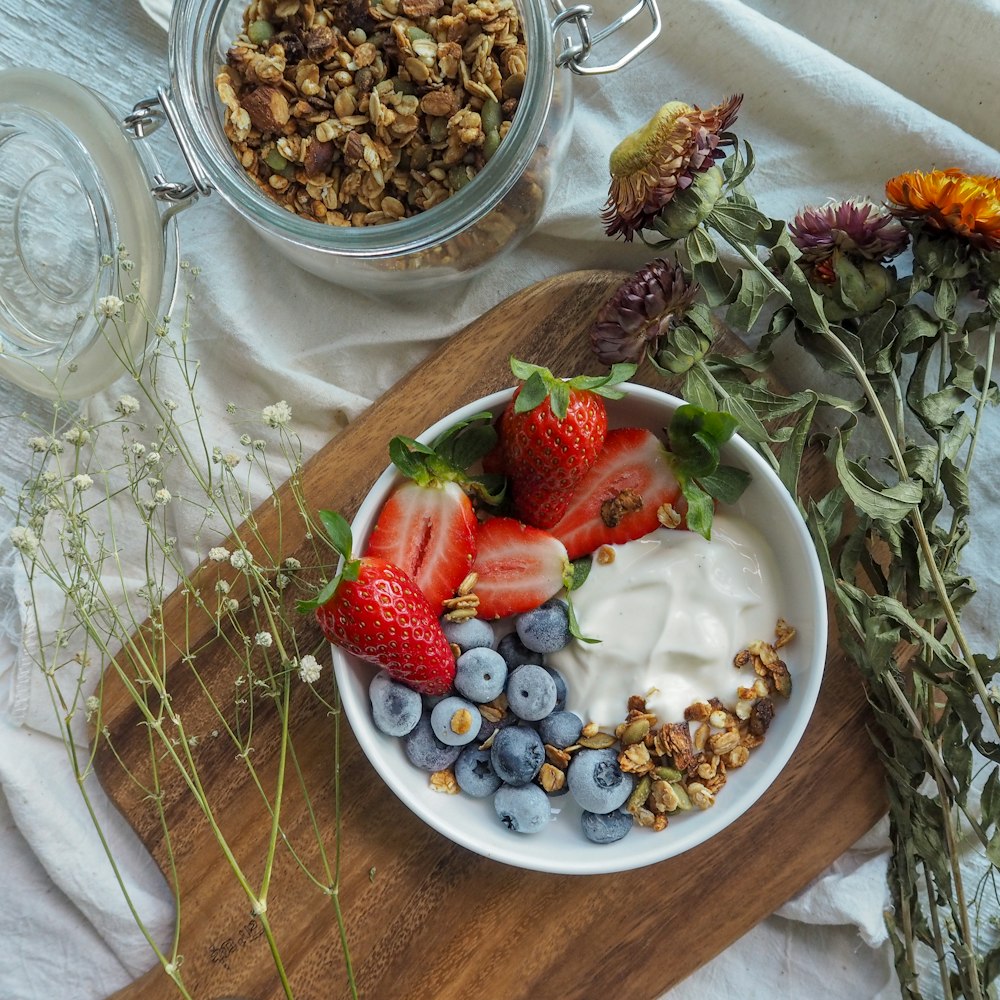 blackberries and strawberries with cream