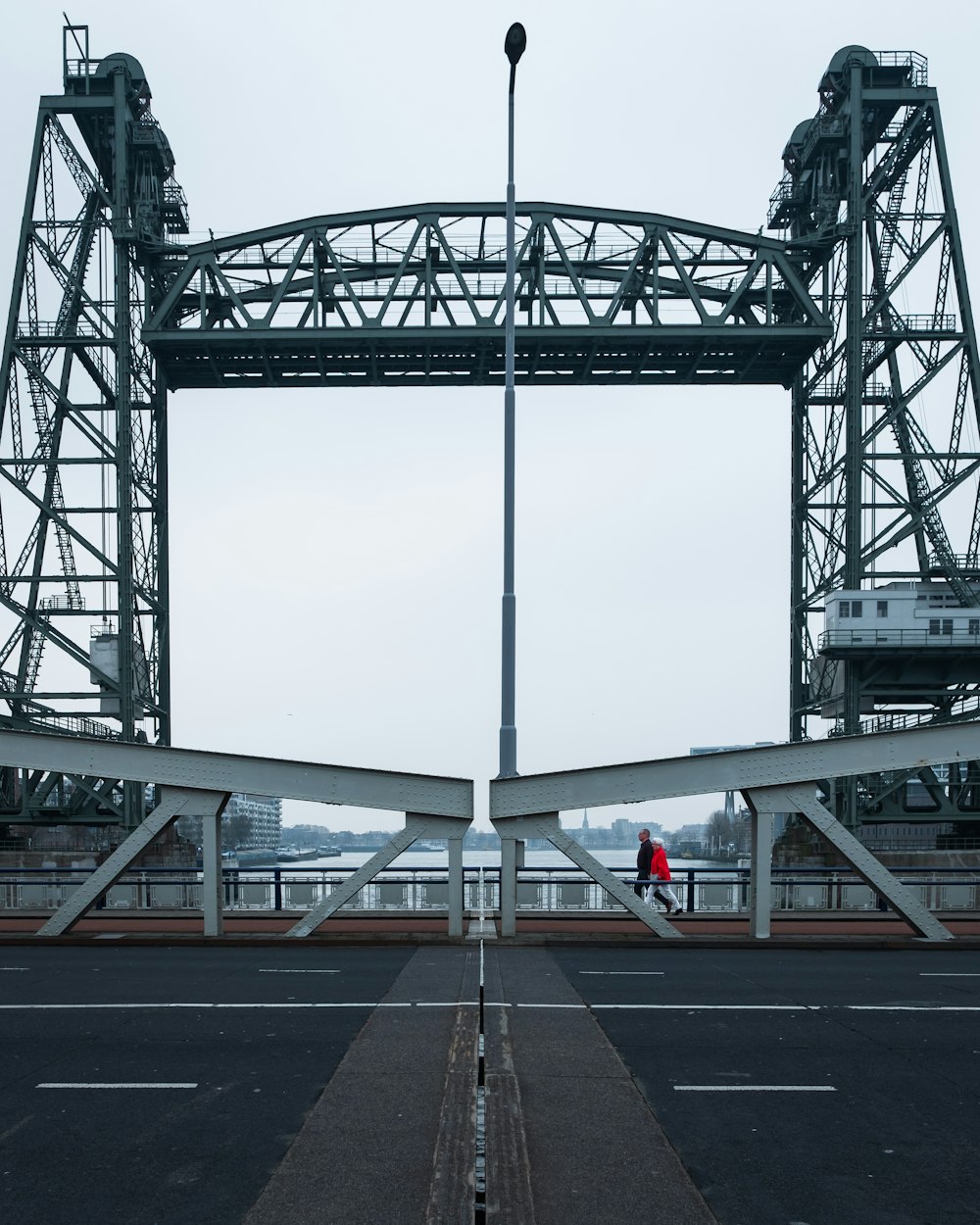 gray concrete bridge