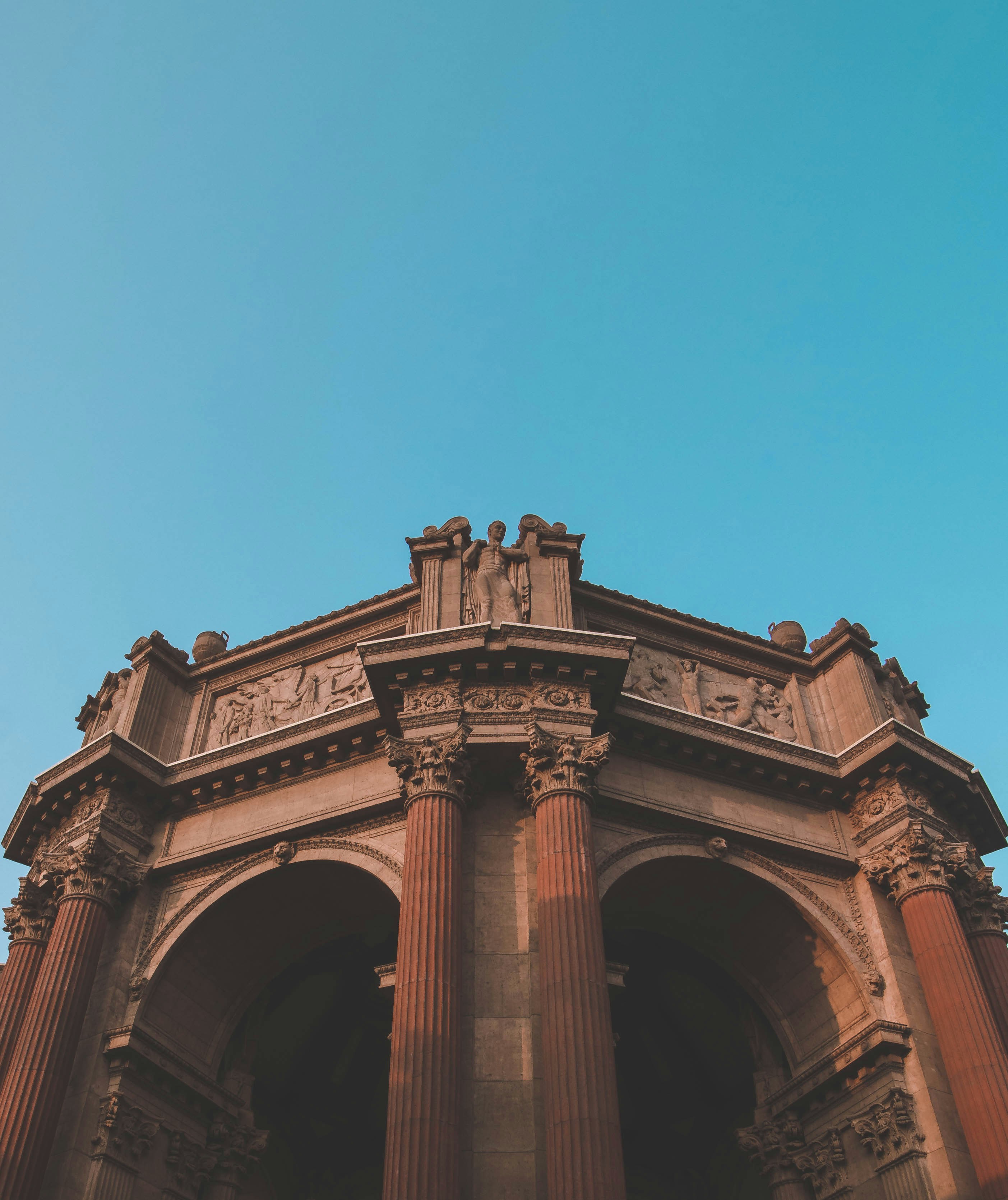 Photo by nadineshaabana