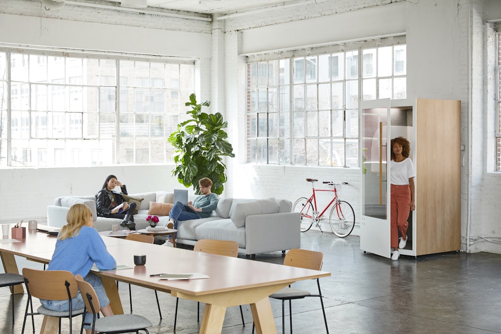 100 Office Pictures Hd Download Free Images On Unsplash