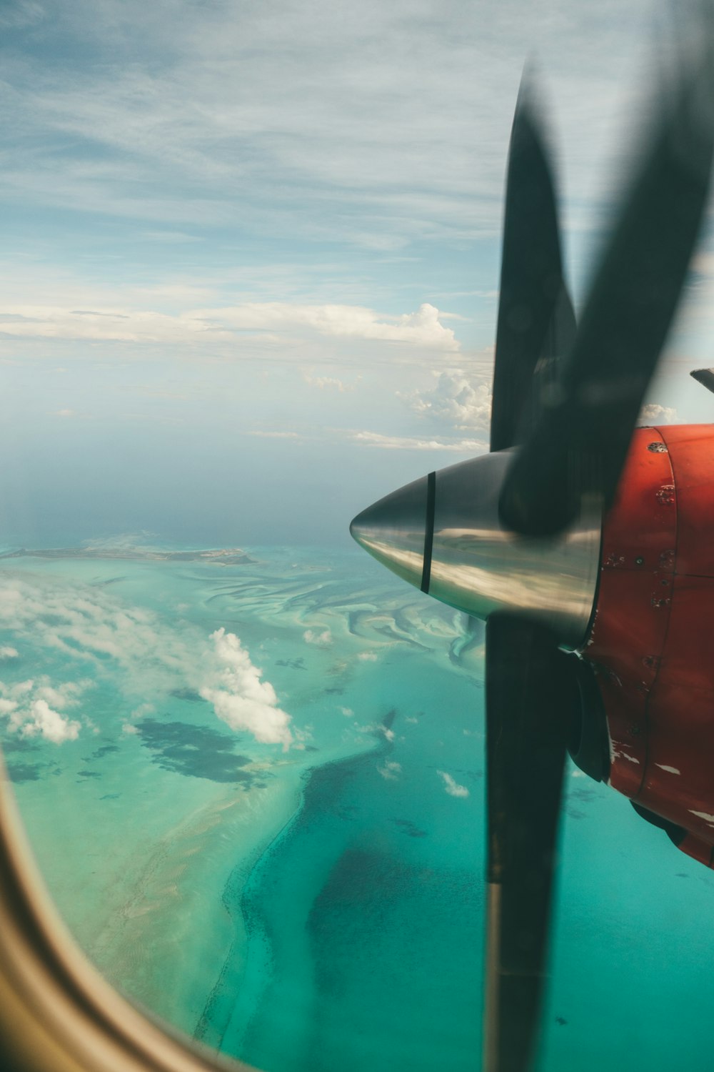 red and black air liner