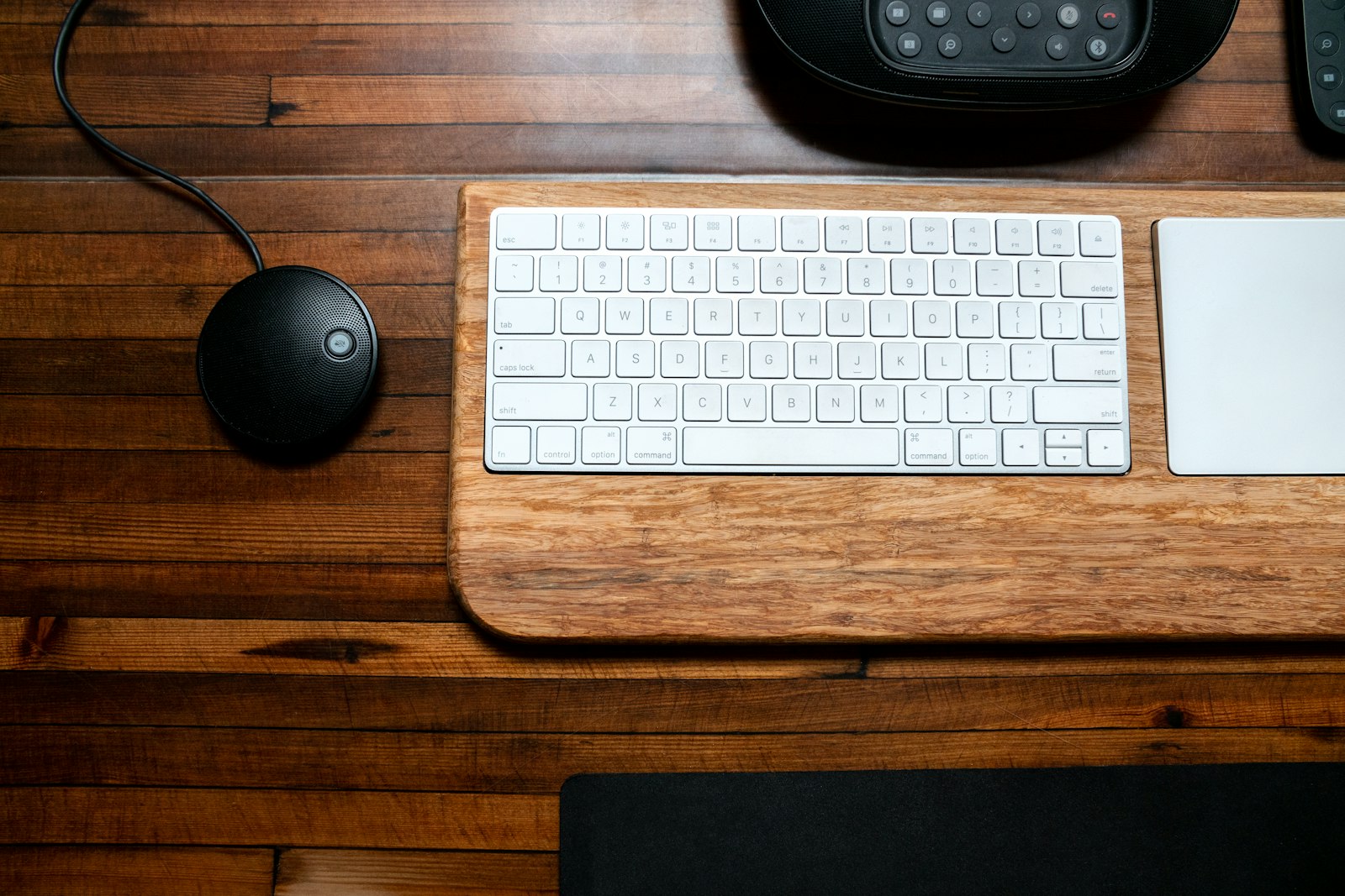 Sony a7R II + Canon EF 24-70mm F4L IS USM sample photo. White computer keyboard photography