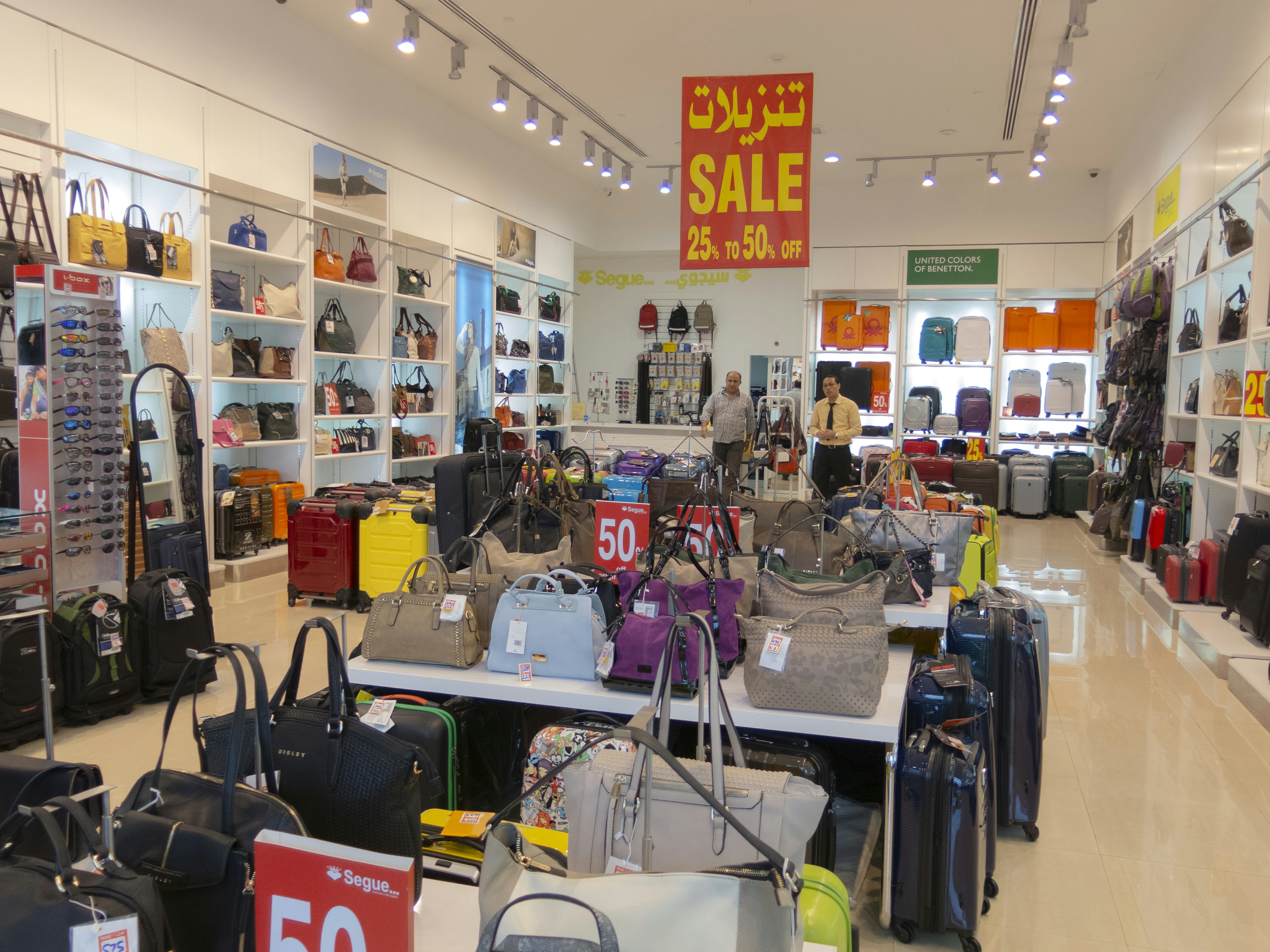 The Dubai Mall Pictures Download Free Images On Unsplash