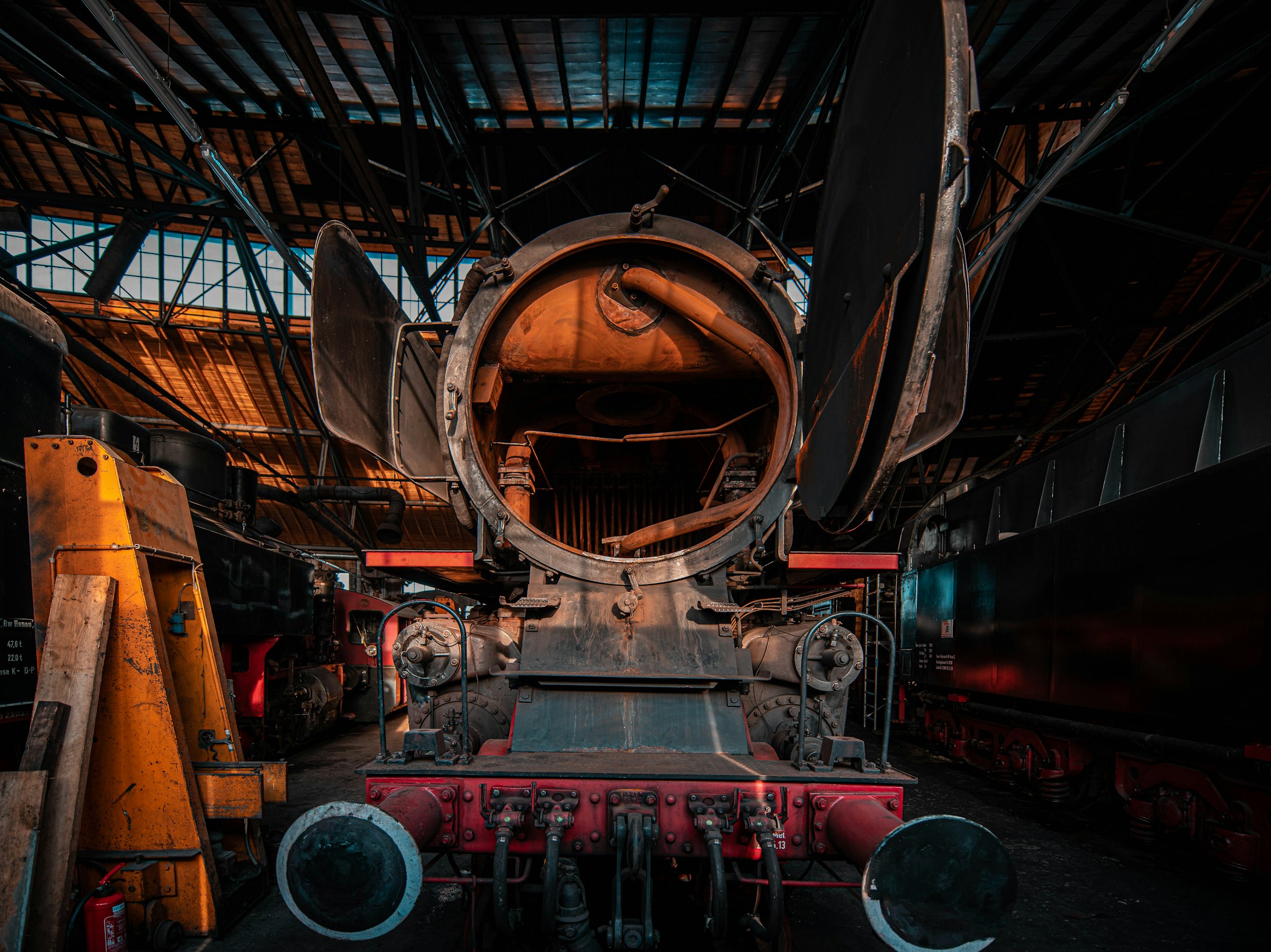 photo-1562326303-1d813ac8fe40?ixlib=rb-1.2.1&q=80&fm=jpg&crop=entropy&cs=tinysrgb&dl=cmophoto-net-uvfovjVFVPs-unsplash.jpg&w=2400