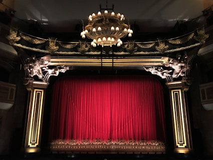 red curtain stage