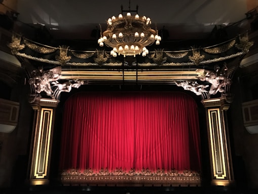 red curtain stage