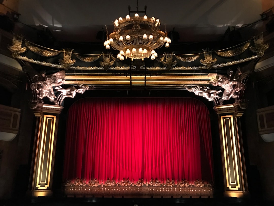 圖示：歌劇院表演廳的意象，圖片來源為方格子