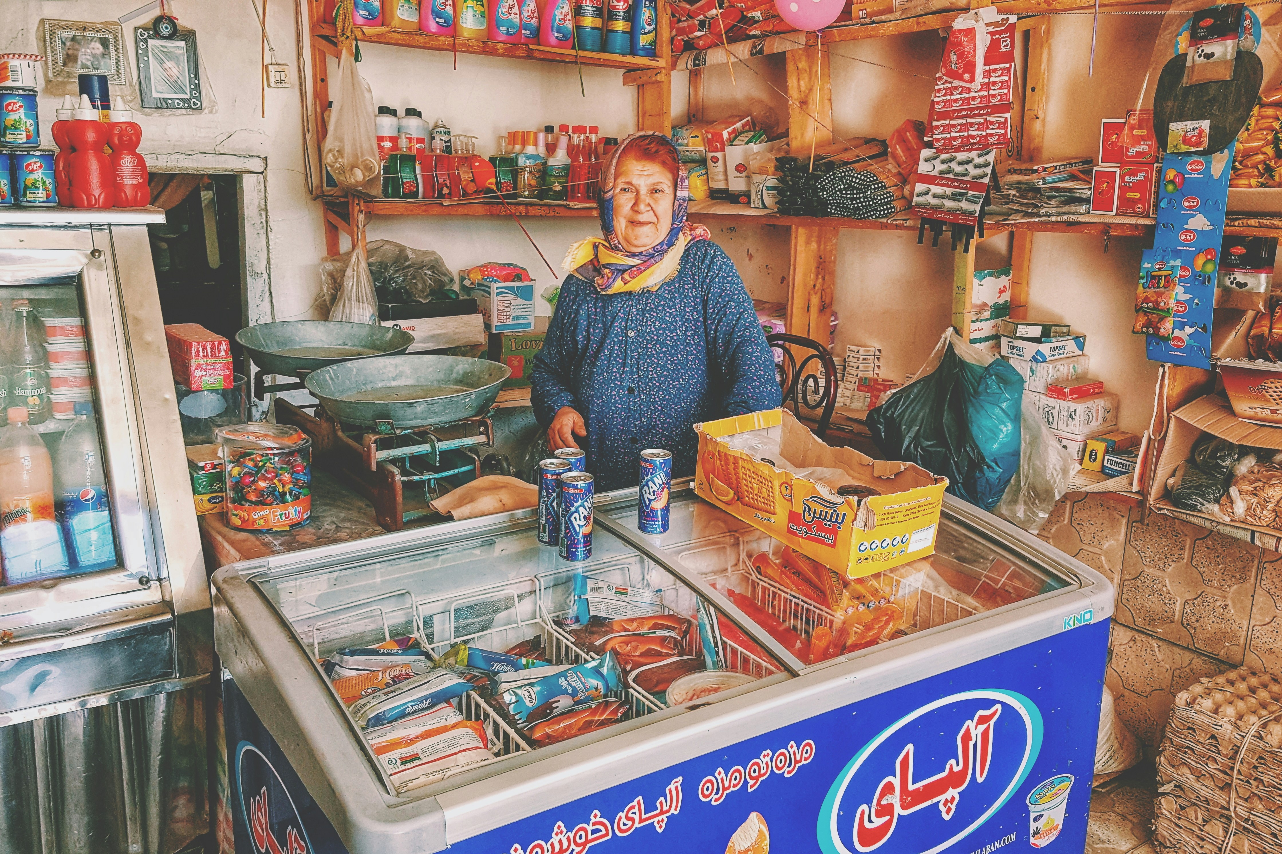 Photo by hasanalmasi
