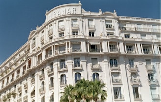 Miramar building photo