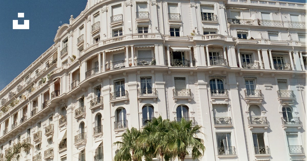 Miramar building photo photo Free Building Image on Unsplash