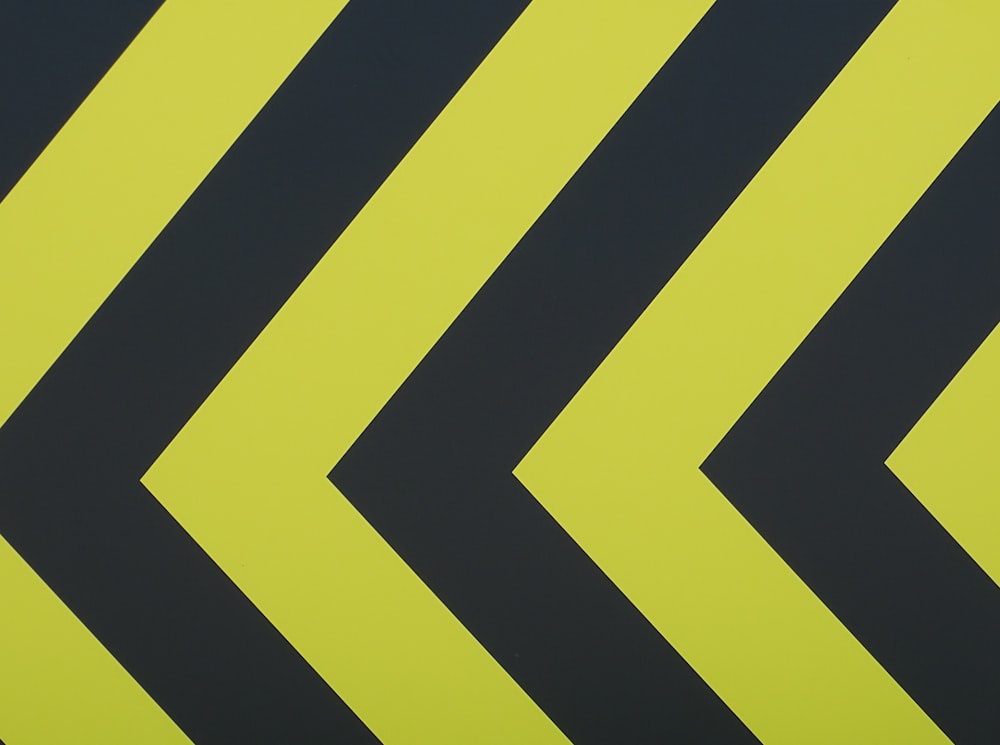 papier peint chevron noir et jaune