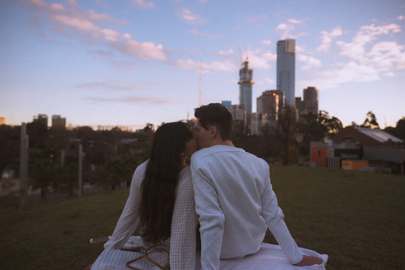 couple relaxing together on a sunny date