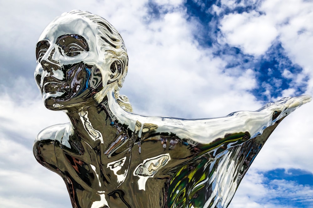 woman statue close-up photography