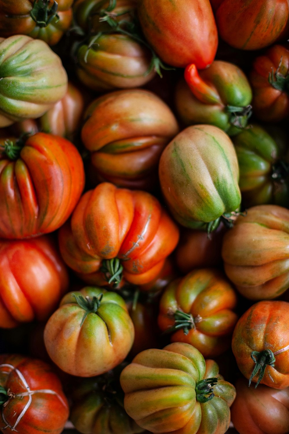 pile of bell peppers