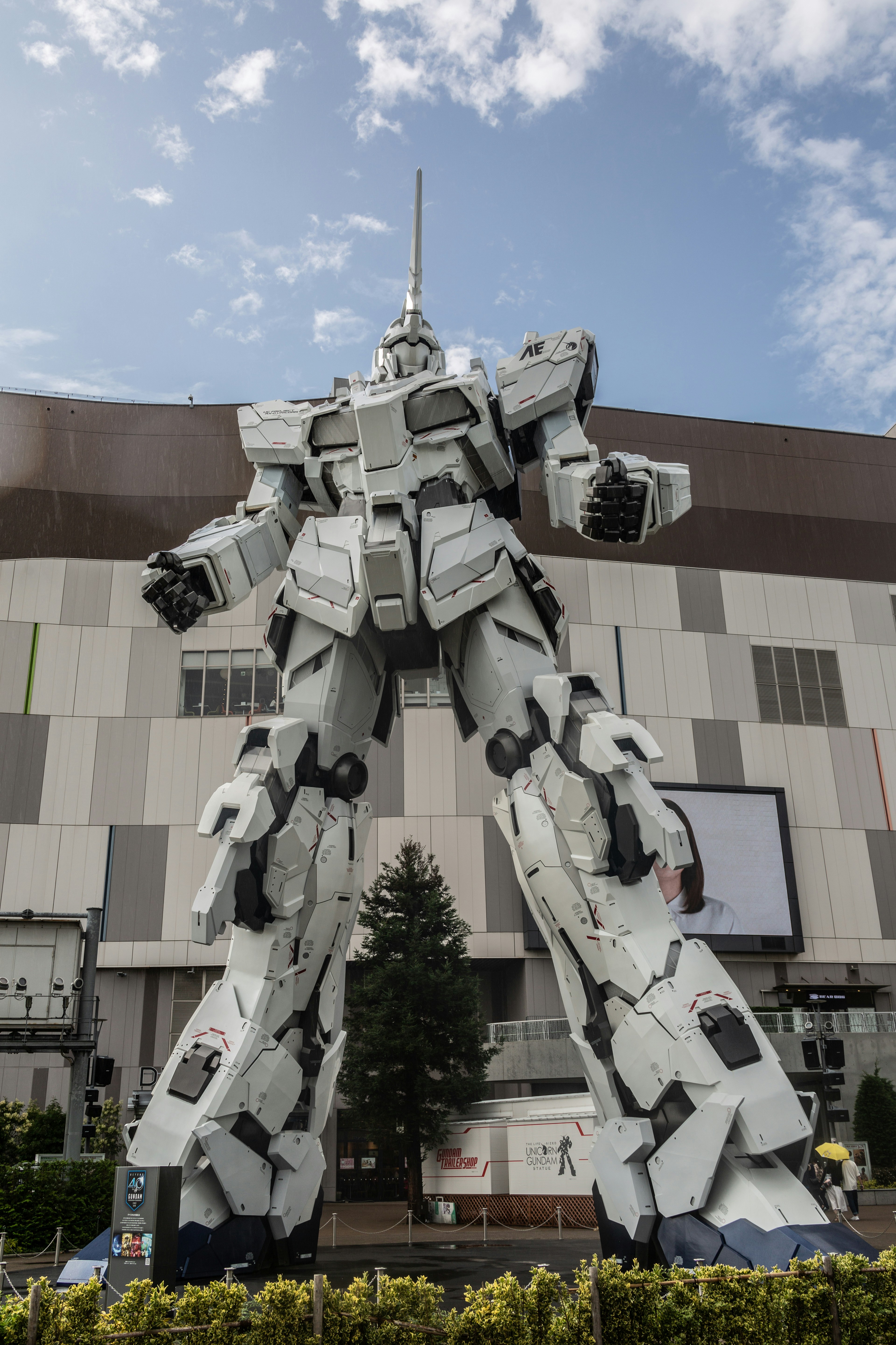 White Gundam Statue In Front Of Building Photo Free Image On Unsplash