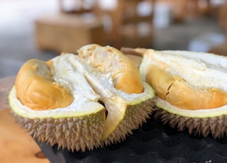 shallow focus photo of sliced fruit