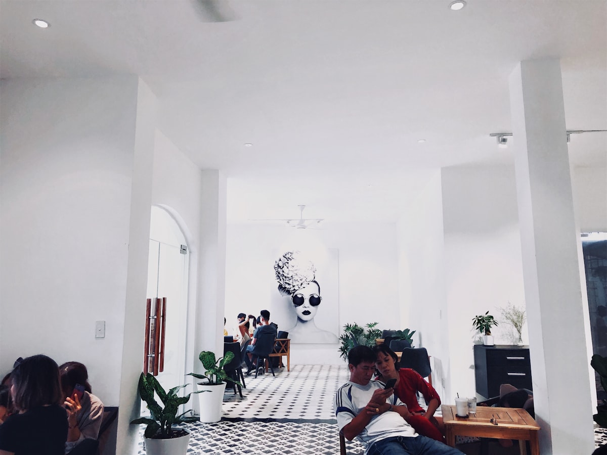 A NASA vai mandar a primeira mulher e o primeiro negro pra Lua — e o circo bilionário que ninguém quer discutir