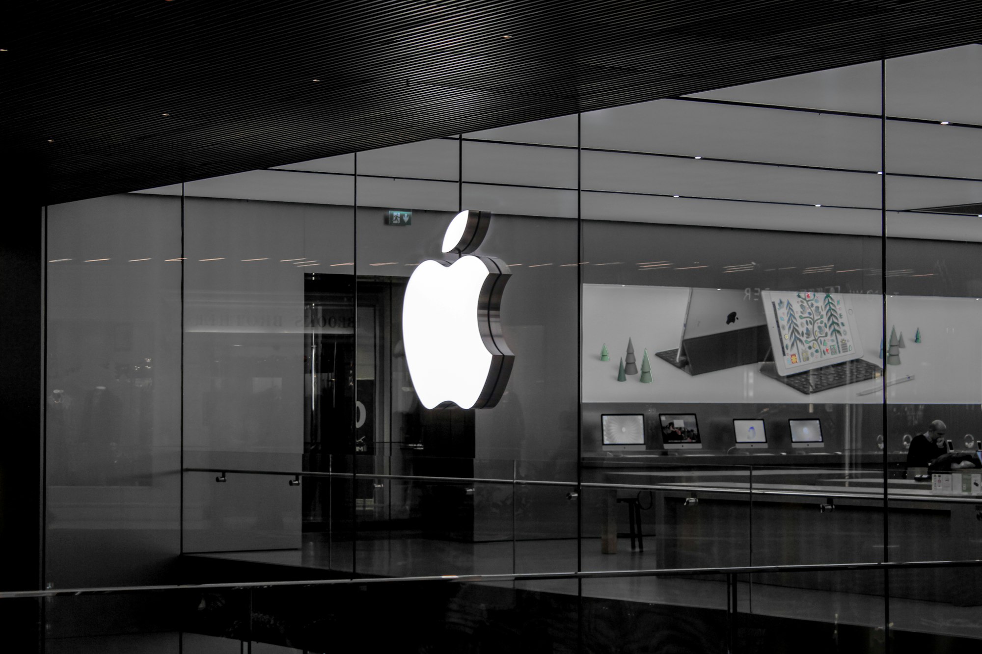 Apple в кризисе: самый худший год за два десятилетия