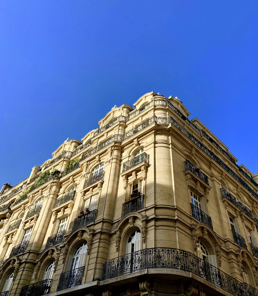 Façade d’immeuble en copropriété