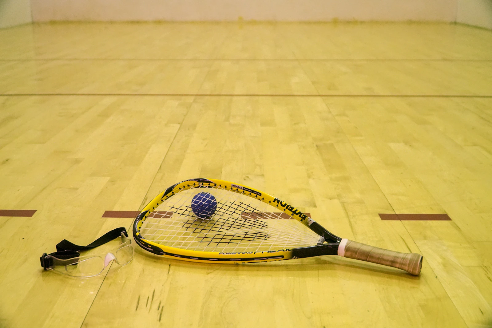 Racketball ball and racket