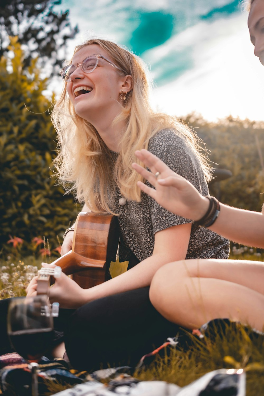 woman playing guitar