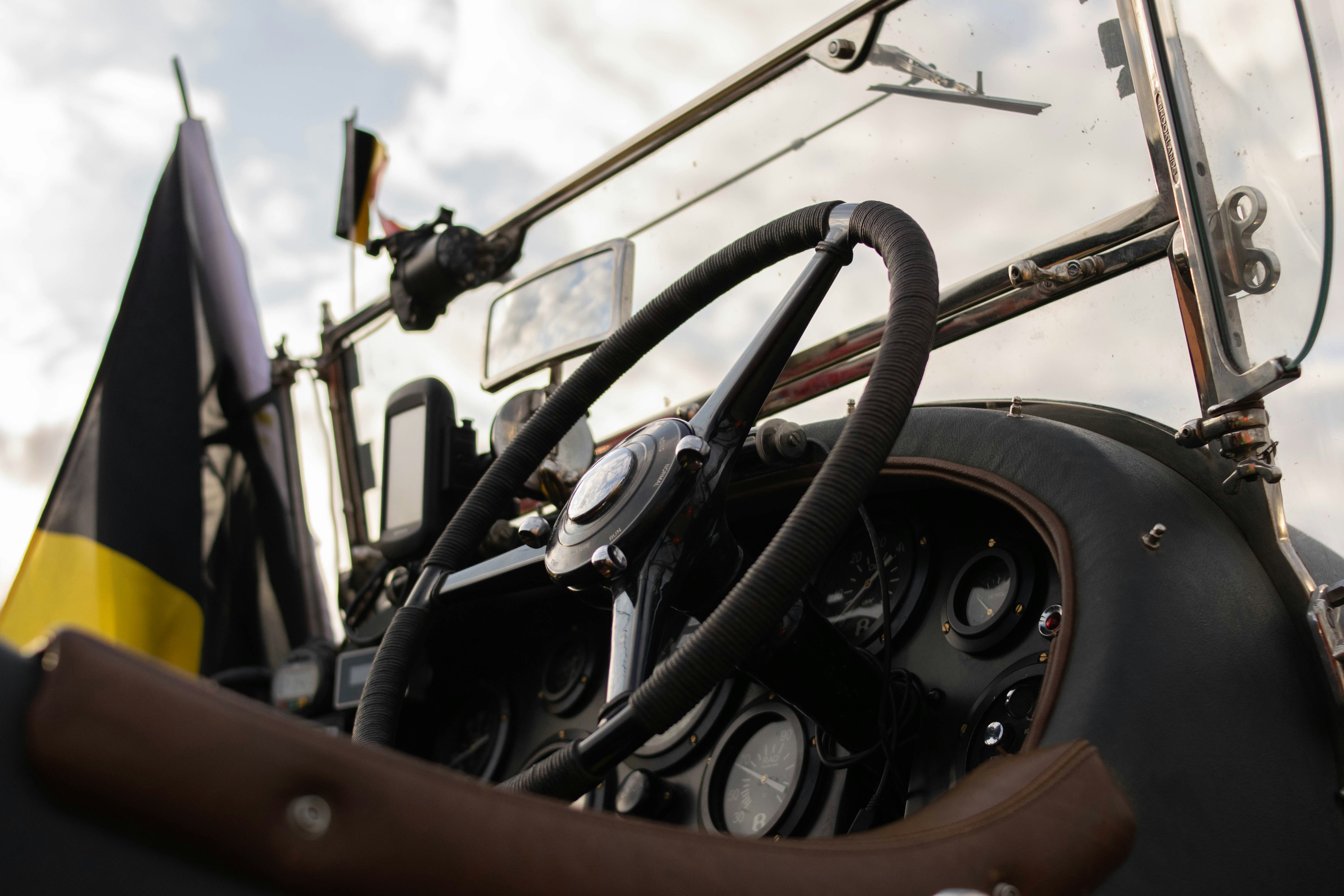 volante de vehículo negro