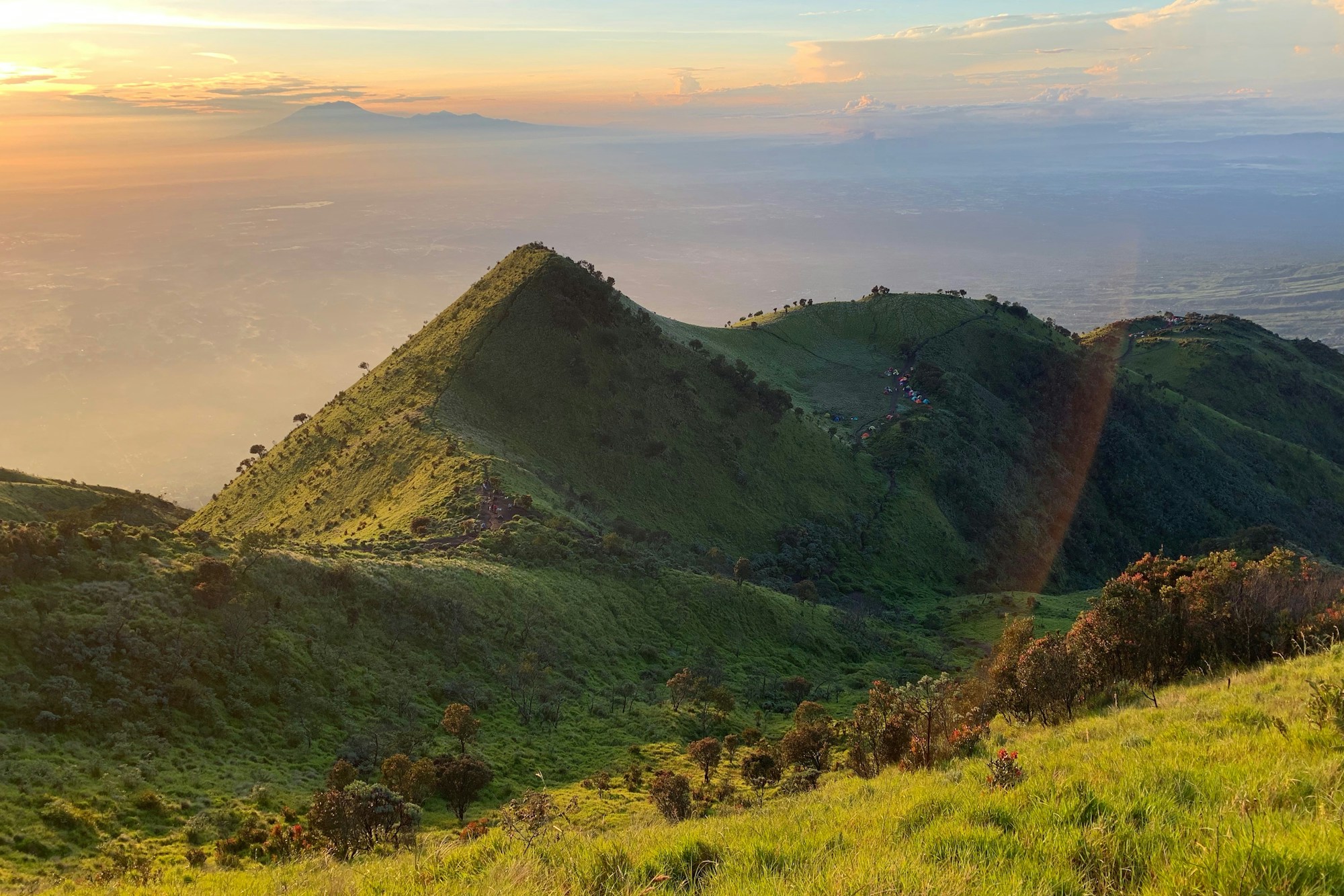 Mount Merbabu: Local Culture & Traditions Guide