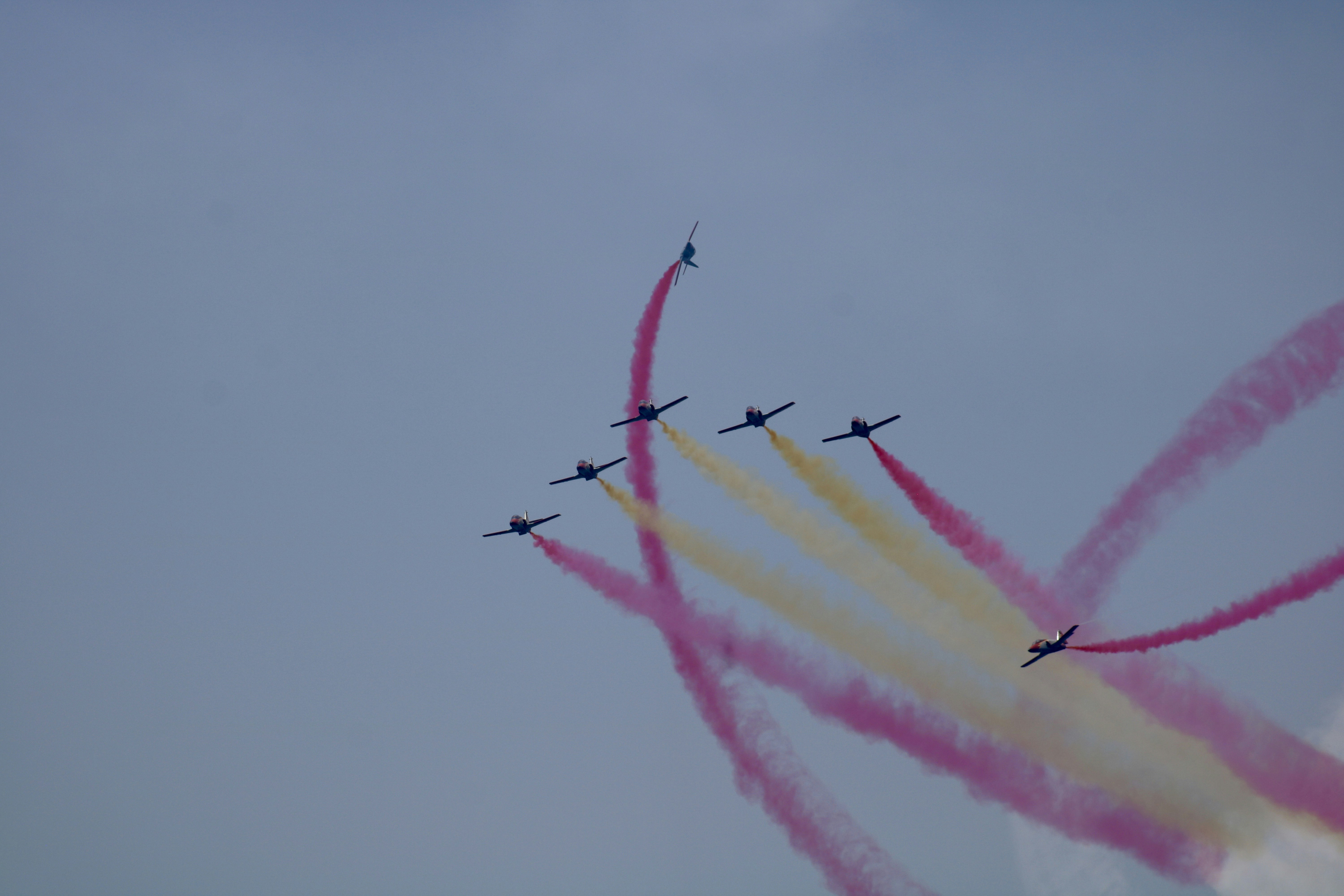 La Patrulla Águila es el grupo de vuelo acrobático del Ejército del Aire Español. Creada en 1985 con sede en el municipio de San Javier en la Región de Murcia, vuelan con siete aviones CASA C-101 de fabricación española. Tiene una alta preparación a nivel mundial, destacando en maniobras como el looping invertido y el aterrizaje en formación, siendo esta patrulla la primera que lo ha conseguido realizar. Es de los pocos equipos acrobáticos que usa humo amarillo en sus exhibiciones aéreas, para la realización de la bandera de España.