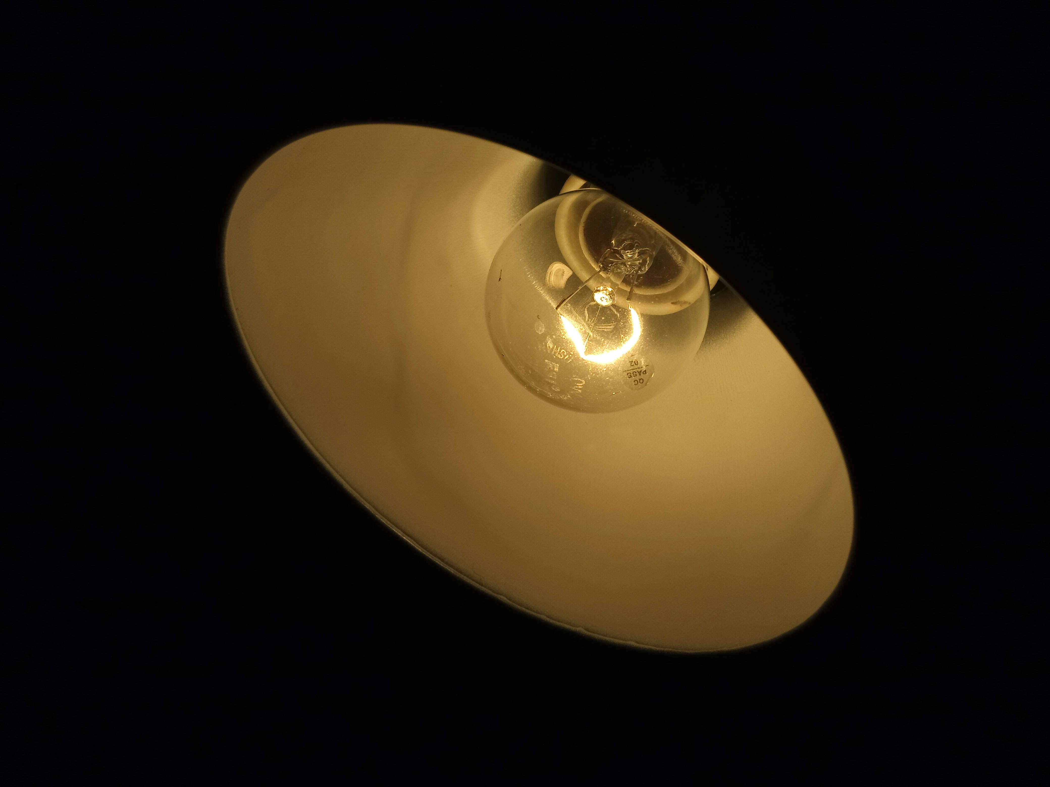 UJTRON Rechargeable LED Bulb