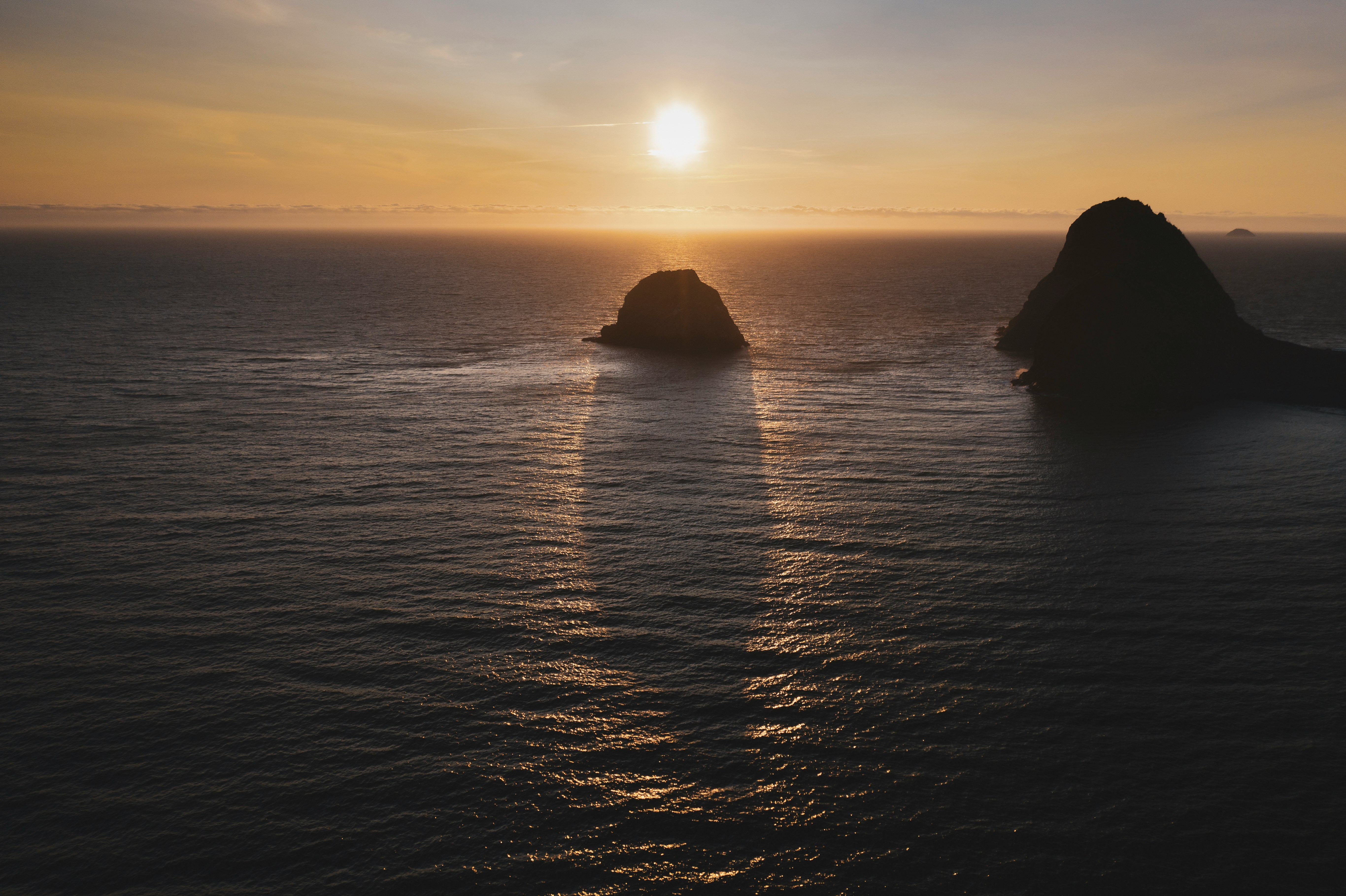 silhouette of island scenery