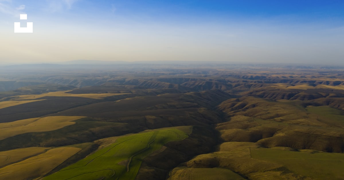 Green hill photo Free Or206 Image on Unsplash