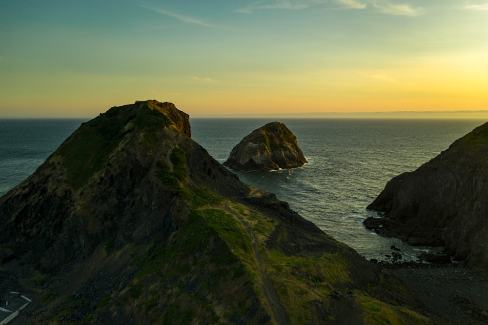 Green Rock Mountain bei Sonnenuntergang