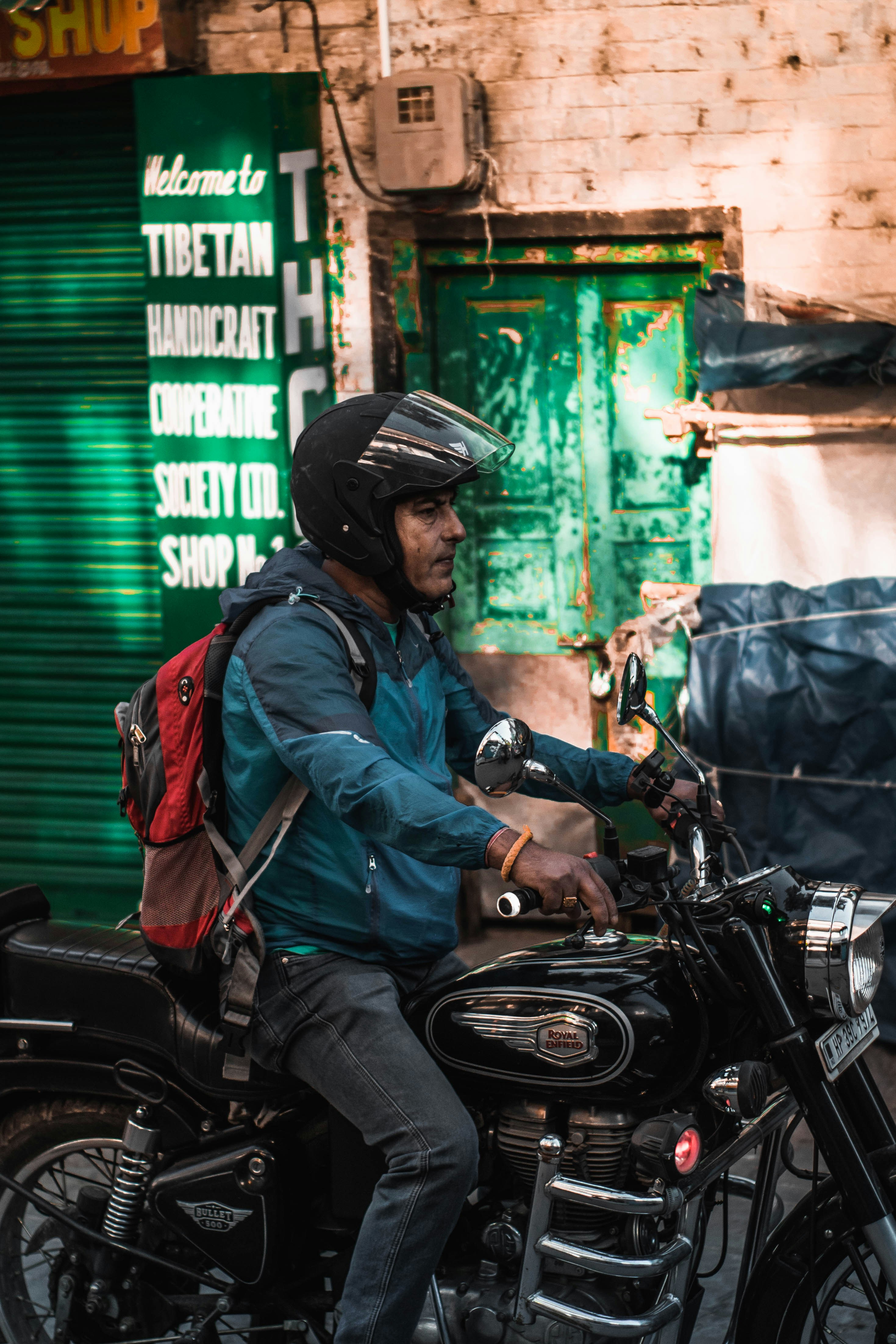 Motorradreise durch Tibet 2025: Genehmigungen, Strecken und Tipps