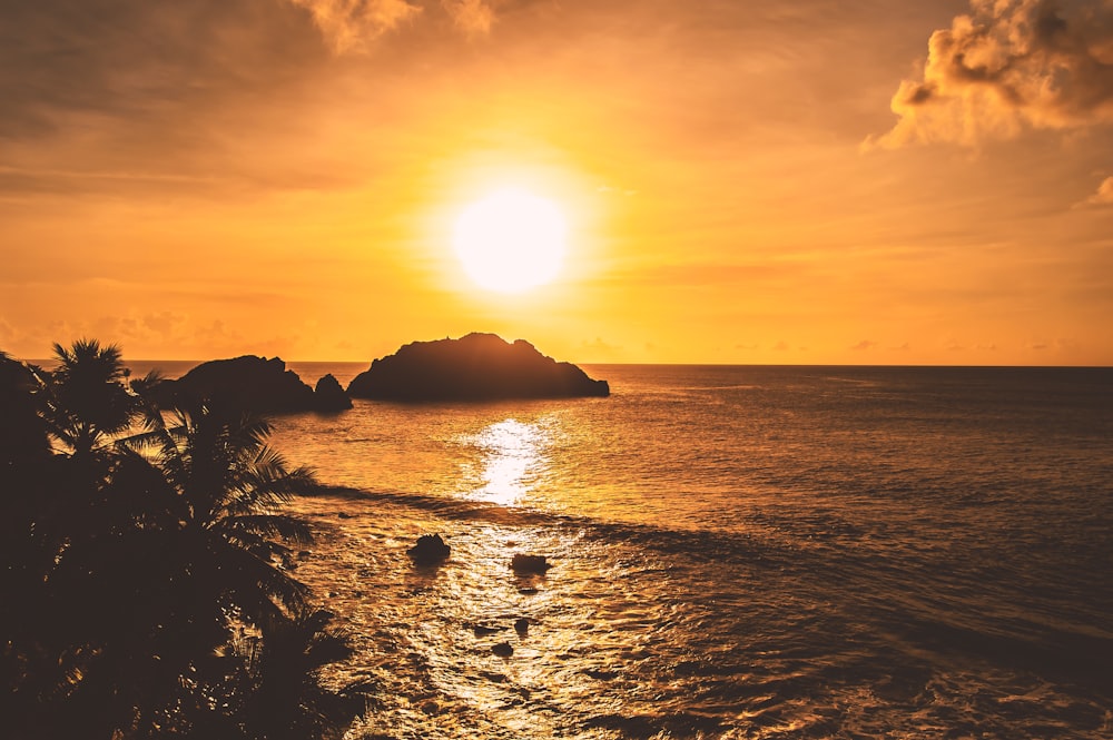 Por Do Sol No Mar Pictures Download Free Images On Unsplash