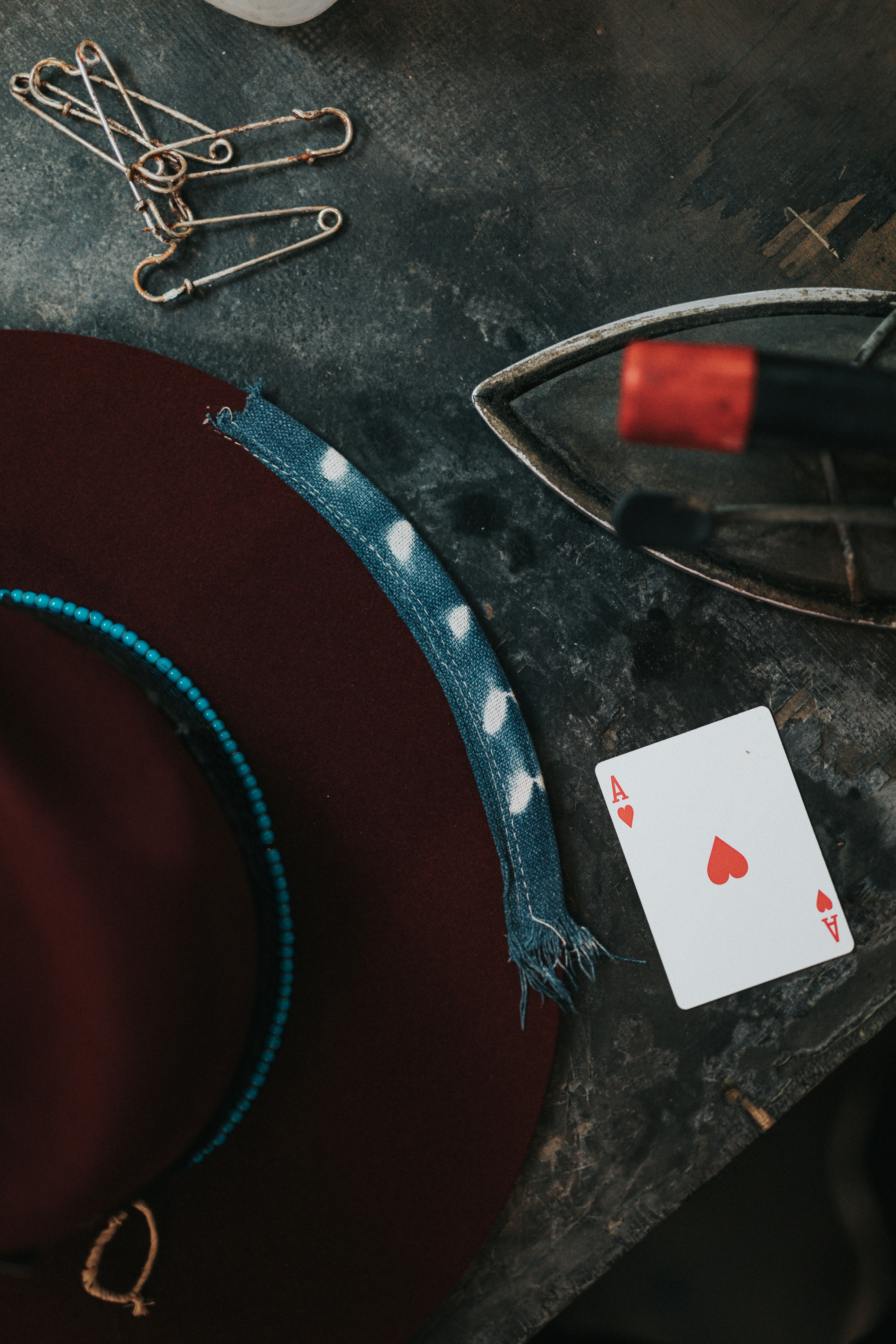 photo-1562725380-6beba318f14a?ixid=M3wxMjA3fDB8MXxzZWFyY2h8MTl8fGZyZWUlMjBvbmxpbmUlMjBwb2tlcnxlbnwwfHx8fDE3NTUwNzA2NDB8MA\u0026ixlib=rb-4.1.0