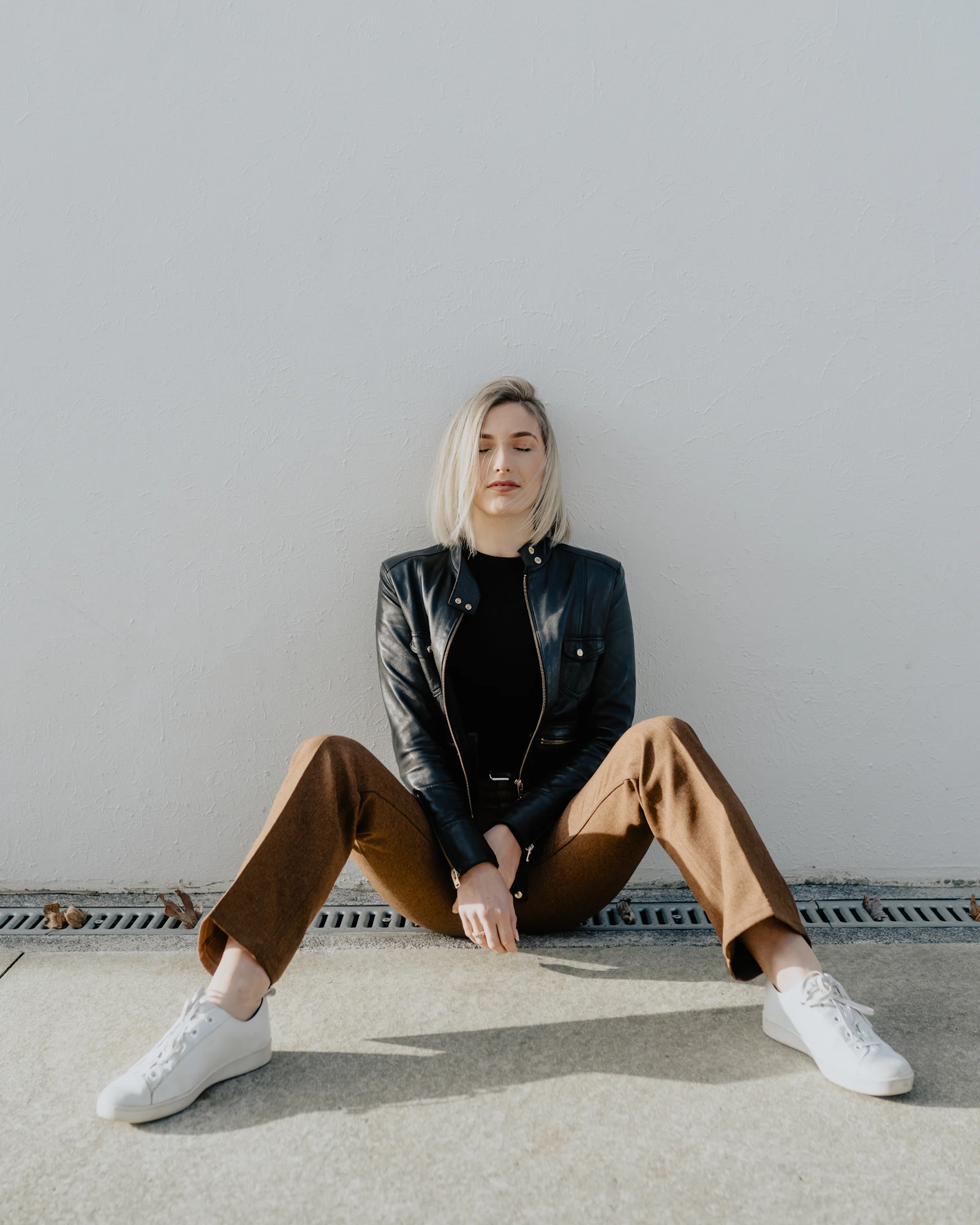 Sapatilhas e mocassins: o conforto que veste elegância todos os dias