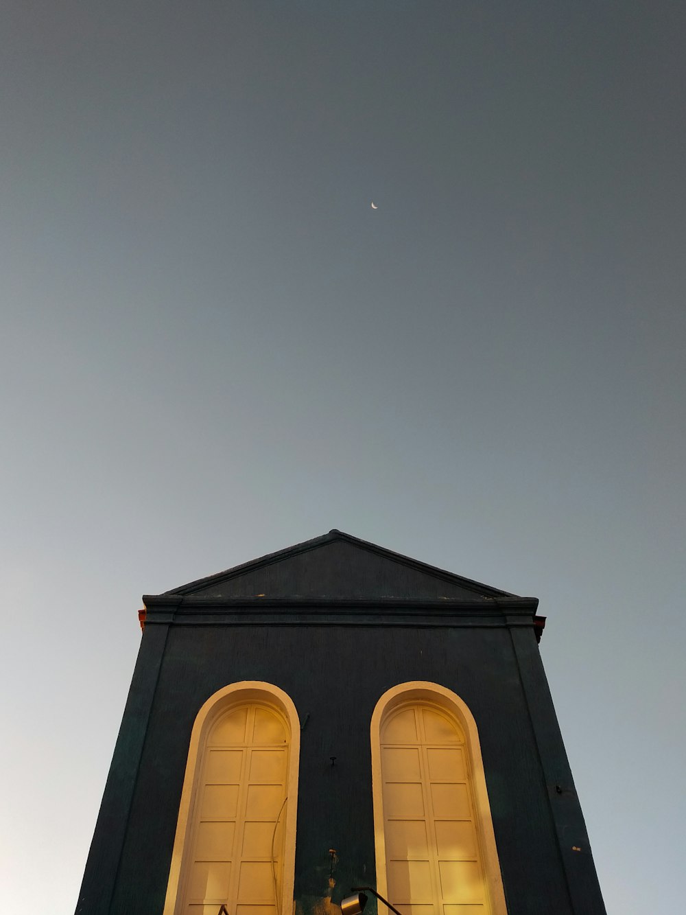 black and brown concrete building