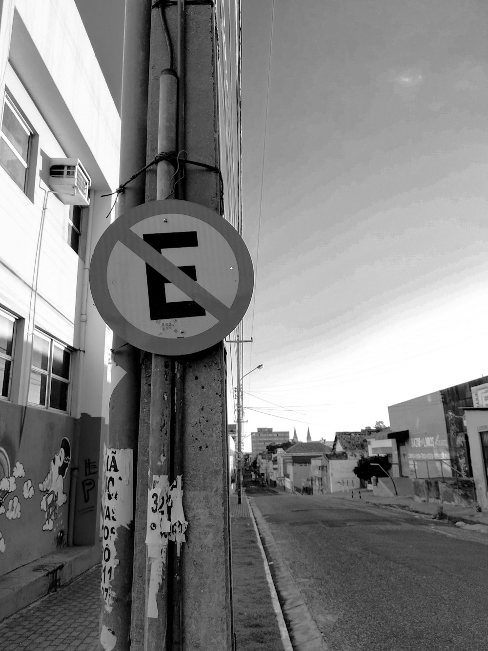 shallow focus photo of road signage