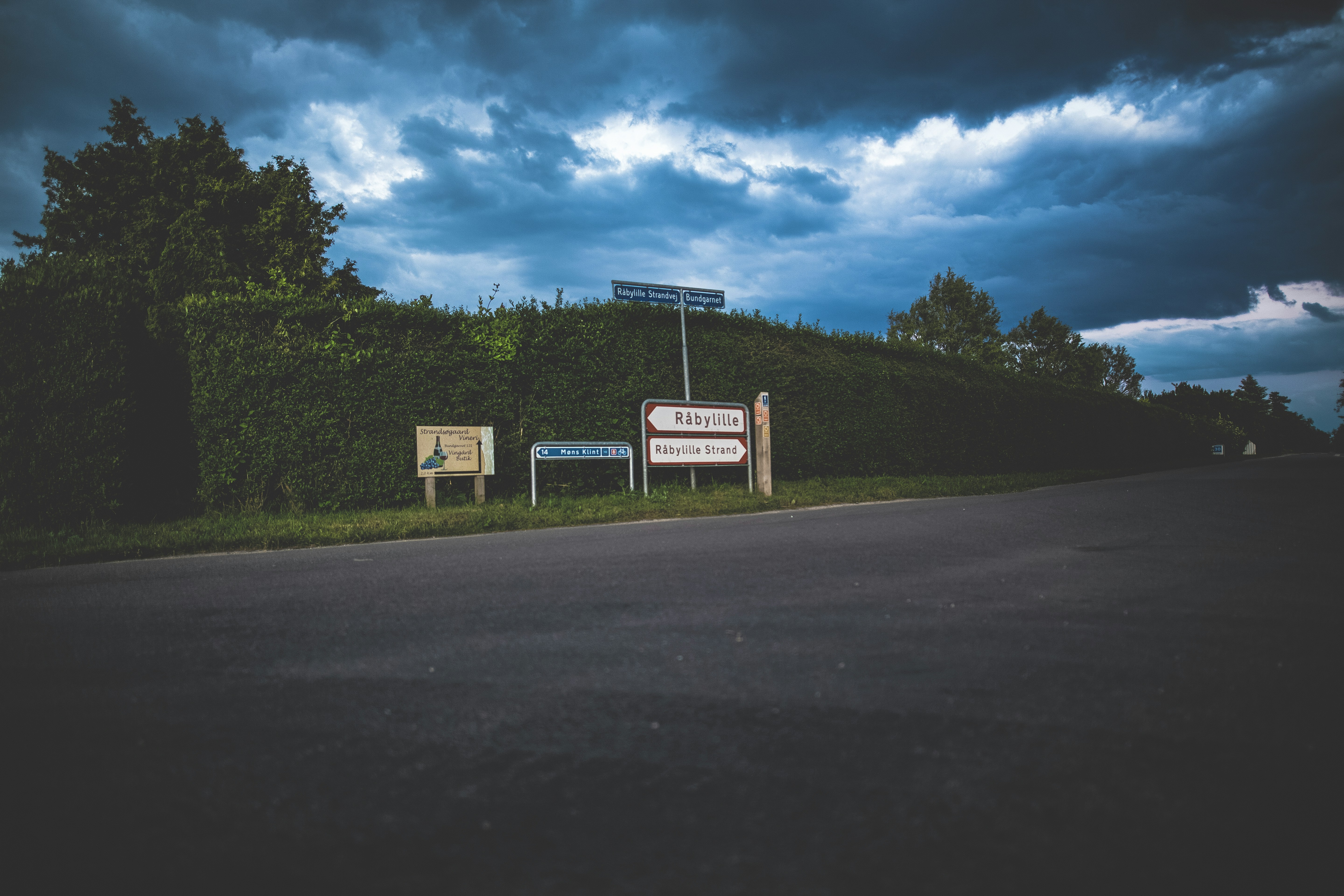 Photo by markusspiske